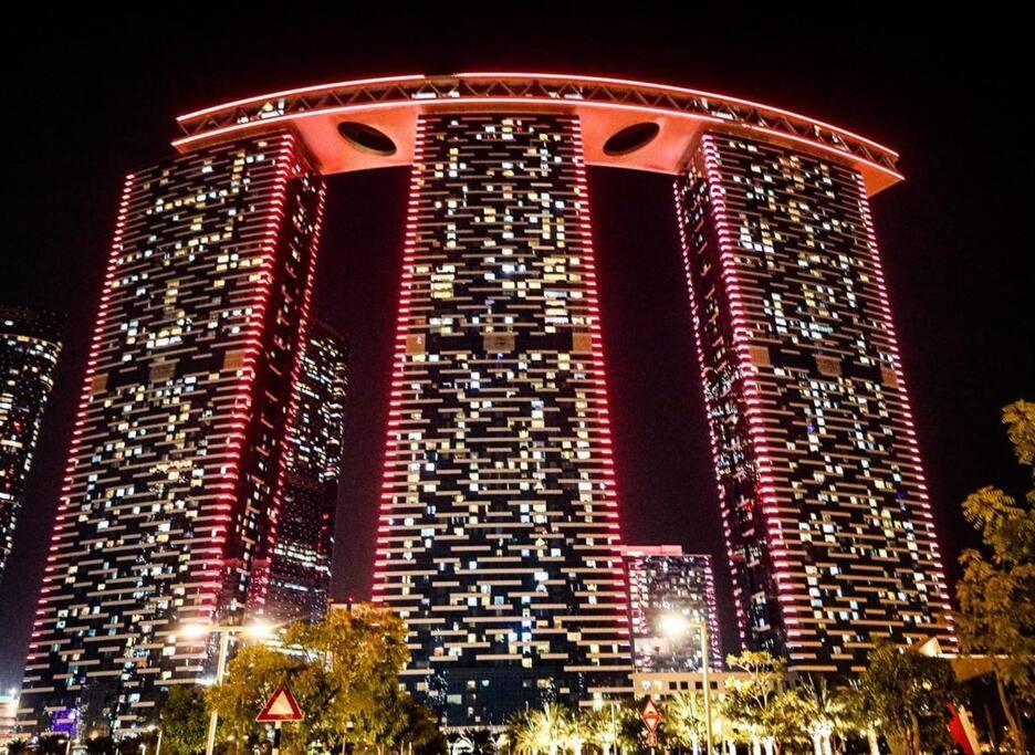 Apartamento Cozy 1br In Iconic Tower Abu Dhabi
